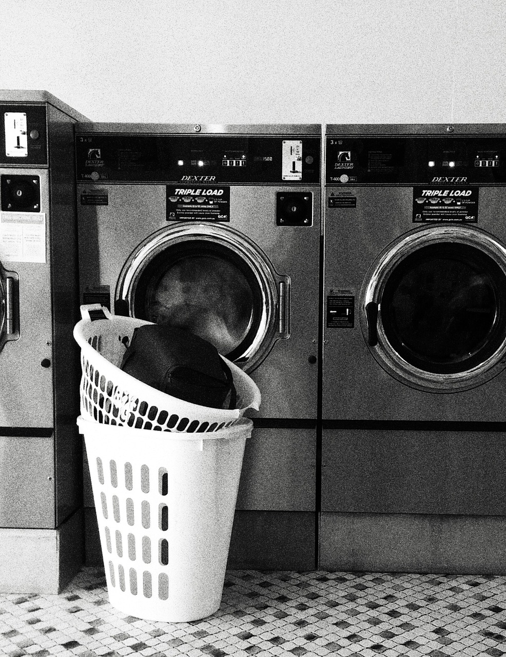 laundromat-1744612_1280